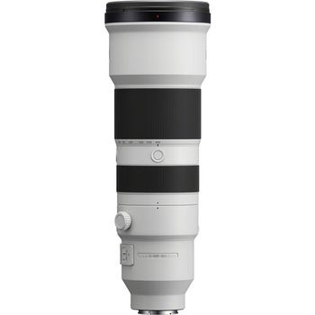 Front view of Sony FE 400-800mm f/6.3-8 G OSS super-telephoto zoom lens, showing zoom and focus rings