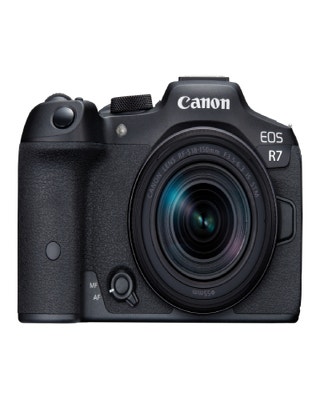 Canon EOS R7 mirrorless camera kit shown front on with RF-S 18-150mm IS STM zoom lens attached