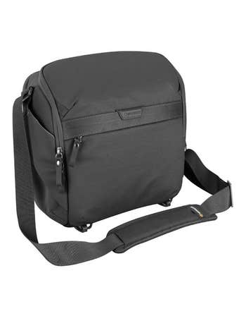 Vanguard VEO Metro S9L Shoulder Bag Black