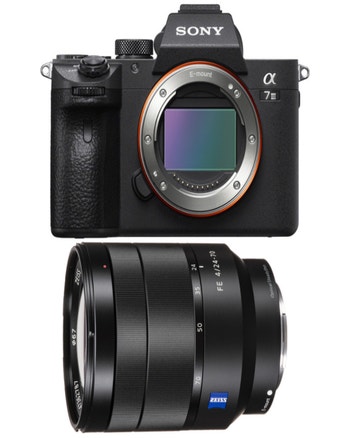 Sony AIII with Sony Zeiss 24-70mm f/4 Lens