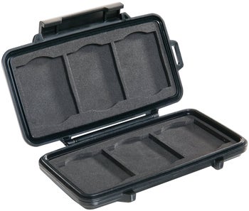 Pelican Case Black - Holds 6 CF cards