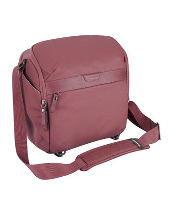 Vanguard VEO Metro S7L Shoulder Bag - Magenta
