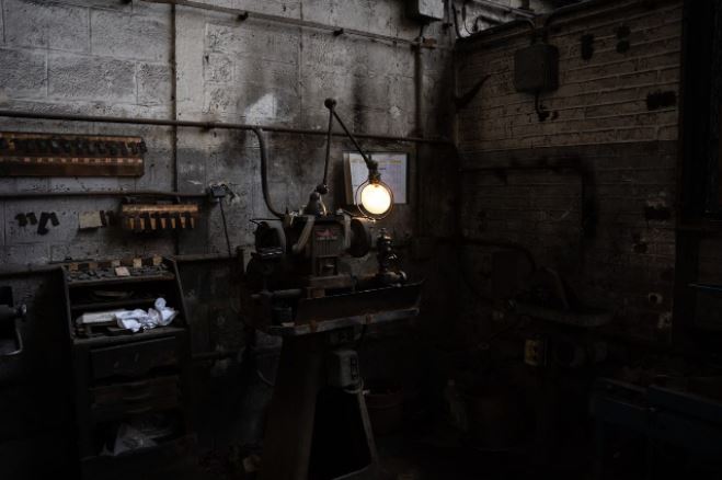 Machinery in the corner of an old factory, photographed with the Sigma 28-70mm f2.8 DG DN Contemporary lens